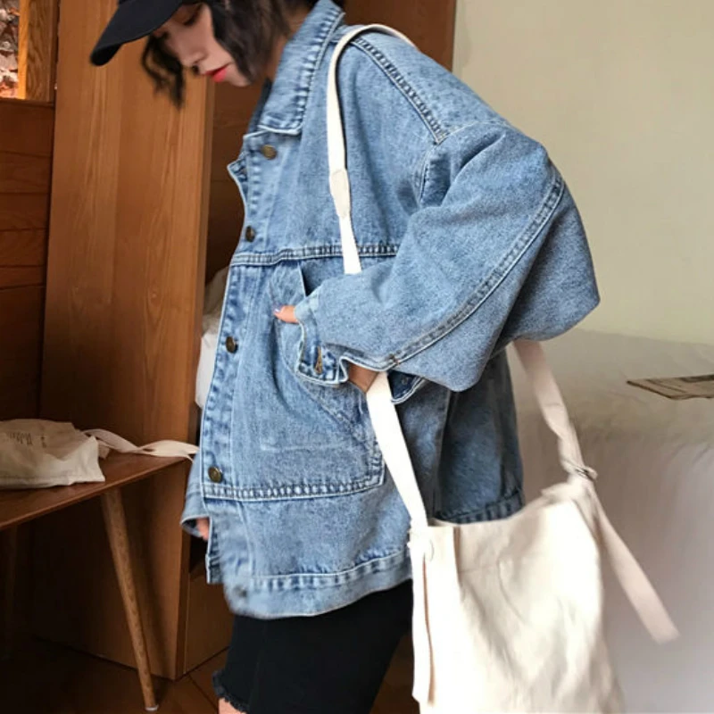 Куртка женская джинсовая с карманами базовая Весенняя модная верхняя одежда в