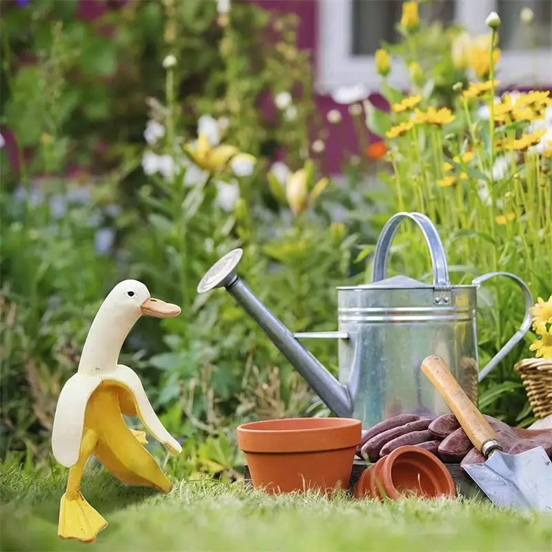 

Creative Art Banana Duck Garden Decoration Outdoor Courtyard Animal Statue Figurines Lawn Landscape Desktop Ornaments