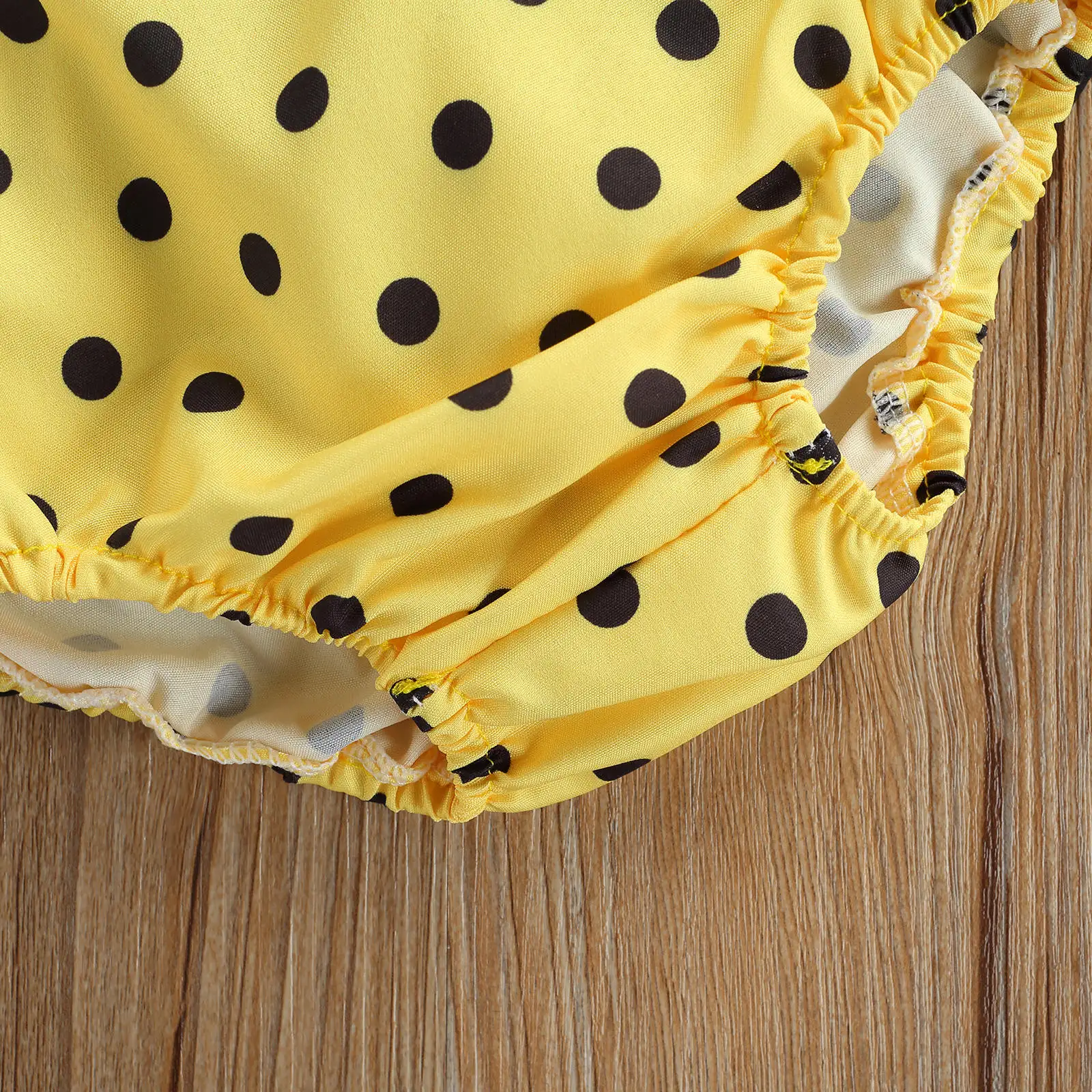 

Baby Girls Casual Bandage Halter Romper Cute Polka Dot Print Bow Jumpsuits and Headband