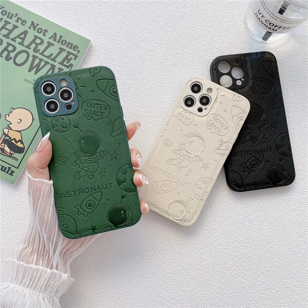 

Hot 3D Print Leather Astronaut Phone Case for IPhone 13 12 11 Pro X XS Max XR 8 7 Plus Space Rocket Skin Moon Cover Fundas