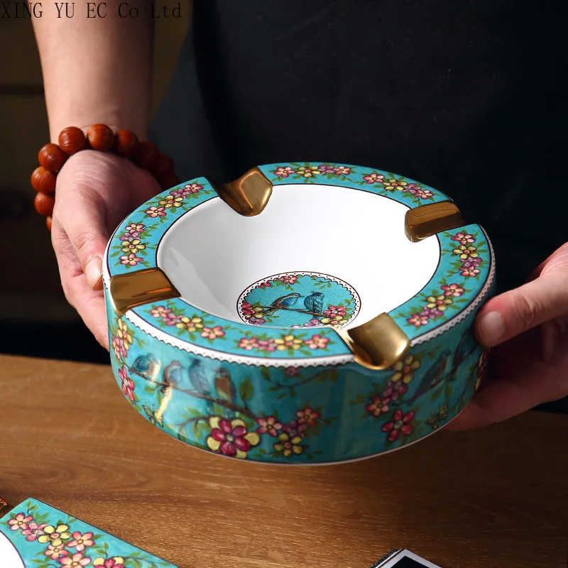 

High-end European Ceramic Cigar Ashtray Luxury Home Living Room Creative Decoration Household Office Anti-fly Ash Ashtray