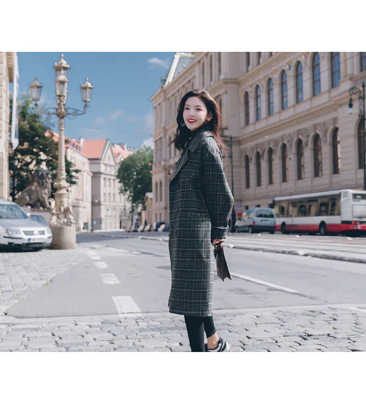 Vintage Plaids Clothes Loose Woollen Coat Women's New Checked Coat Baggy Silhouette Overcoat Tweeds Winter female Outerwear