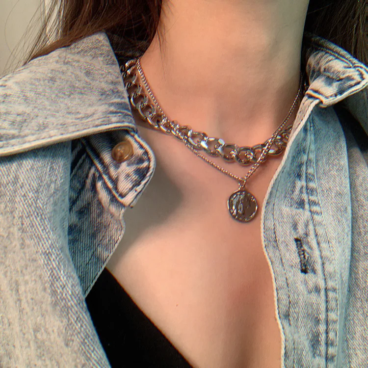

jewelry creative simple alloy human head pendant exaggerated thick chain necklace woman fashion necklaces bulk items wholesale