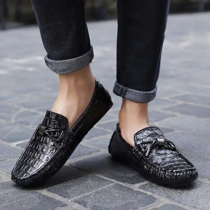 

genuine Leather Men Loafers Designer Slip On Driving Shoes Men Moccasins Casual Shoes Decoration Shoes Black moccasins men
