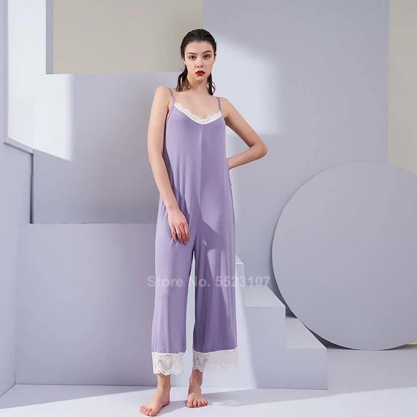 Комбинезон женский на бретелях пикантная кружевная пижама из модала и хлопка