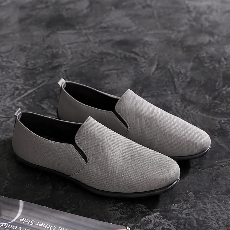 2020 Fashion Shoes Loafers Men Leather Casual Classic Canvas shoes High quality canvas flats men M14-75 |