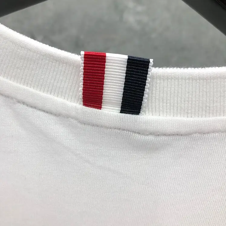 Мужская хлопковая футболка с круглым вырезом и принтом однотонная Повседневная