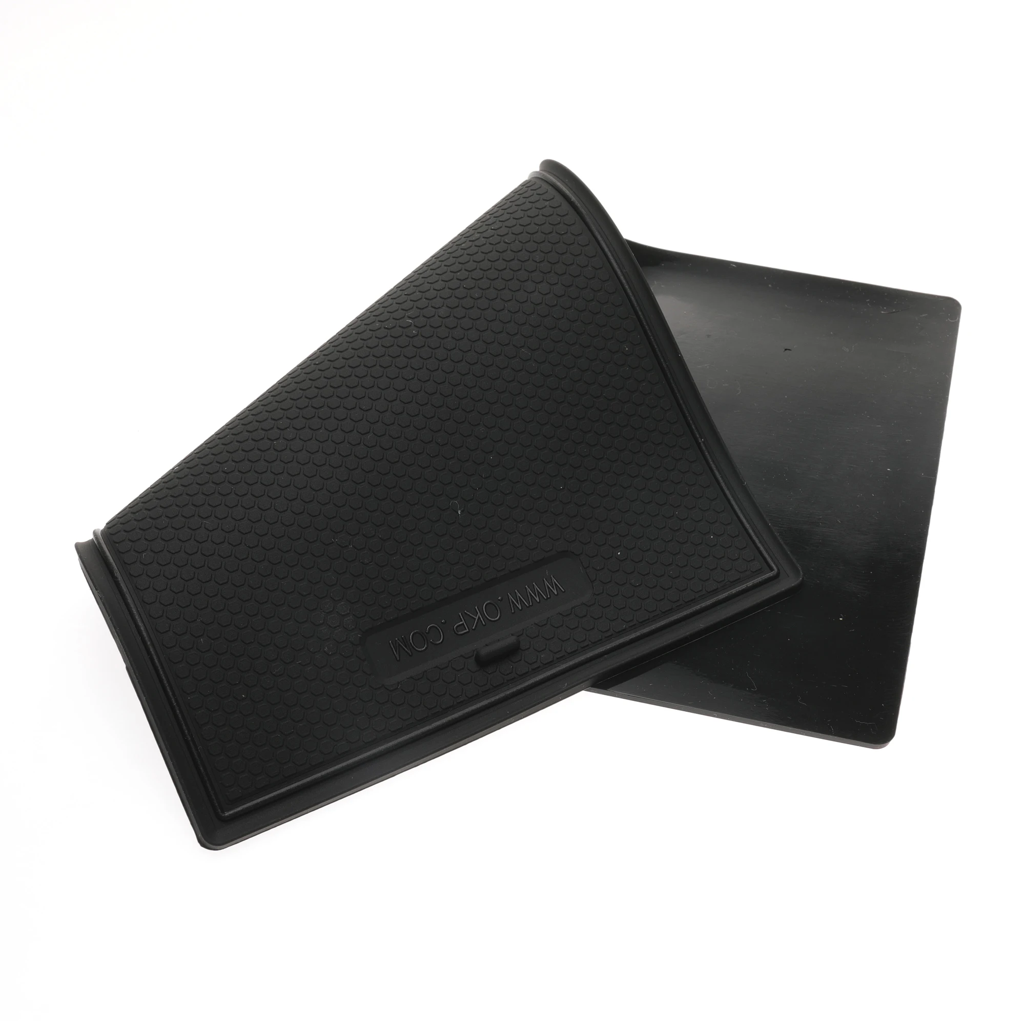 Подходящие под заказ аксессуары для подкладки чашки и центральной консоли Tesla Model