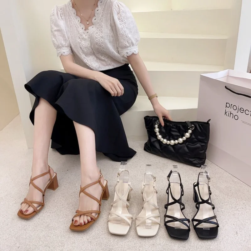 

2021 Summer Version New Korean Open-toed One-button High-heeled Sandals Fashion Shoes Thick-heeled Sandals Zapatos De Mujer