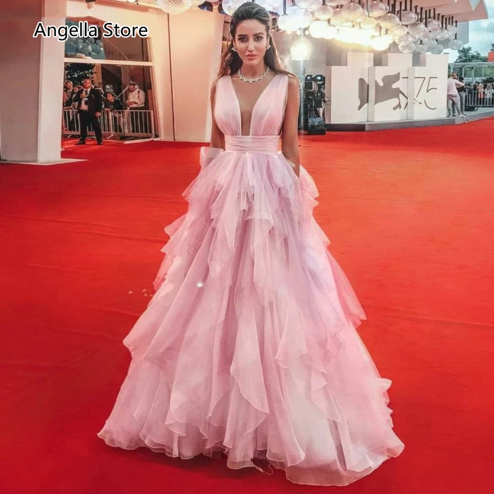 

Pink Celebrity Evening Dresses A Line Tiered Skirt Deep V-neck Red Carpet Dress Floor Length Prom Party Gowns For Women Girls