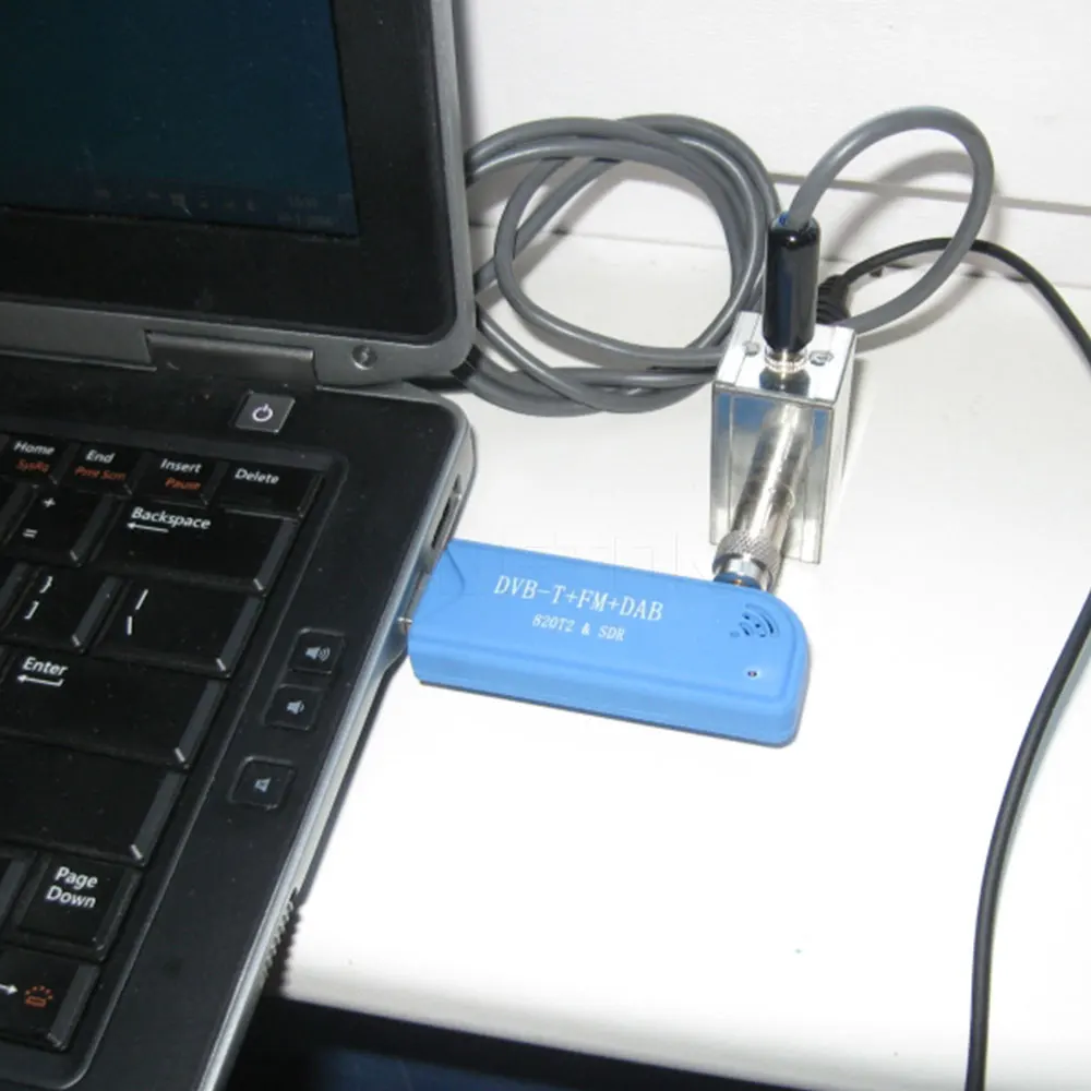 DVB T + DAB FM RTL2832U R820T2 цифровой USB 2 0 ТВ приставка мини видео оборудование ключ
