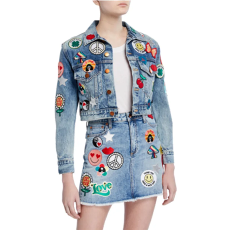 Женский джинсовый костюм с вышивкой короткое пальто и облегающая подиумная юбка