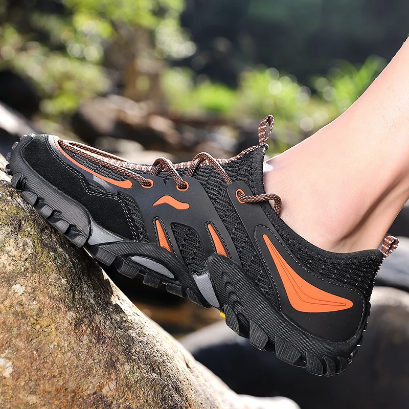 

Men Lightweight Casual Mesh Shoes Men Outdoor Lace Up Water Shoes 2020 Breathable Summer Swim Creek Diving Shoes Plus Size 38-46