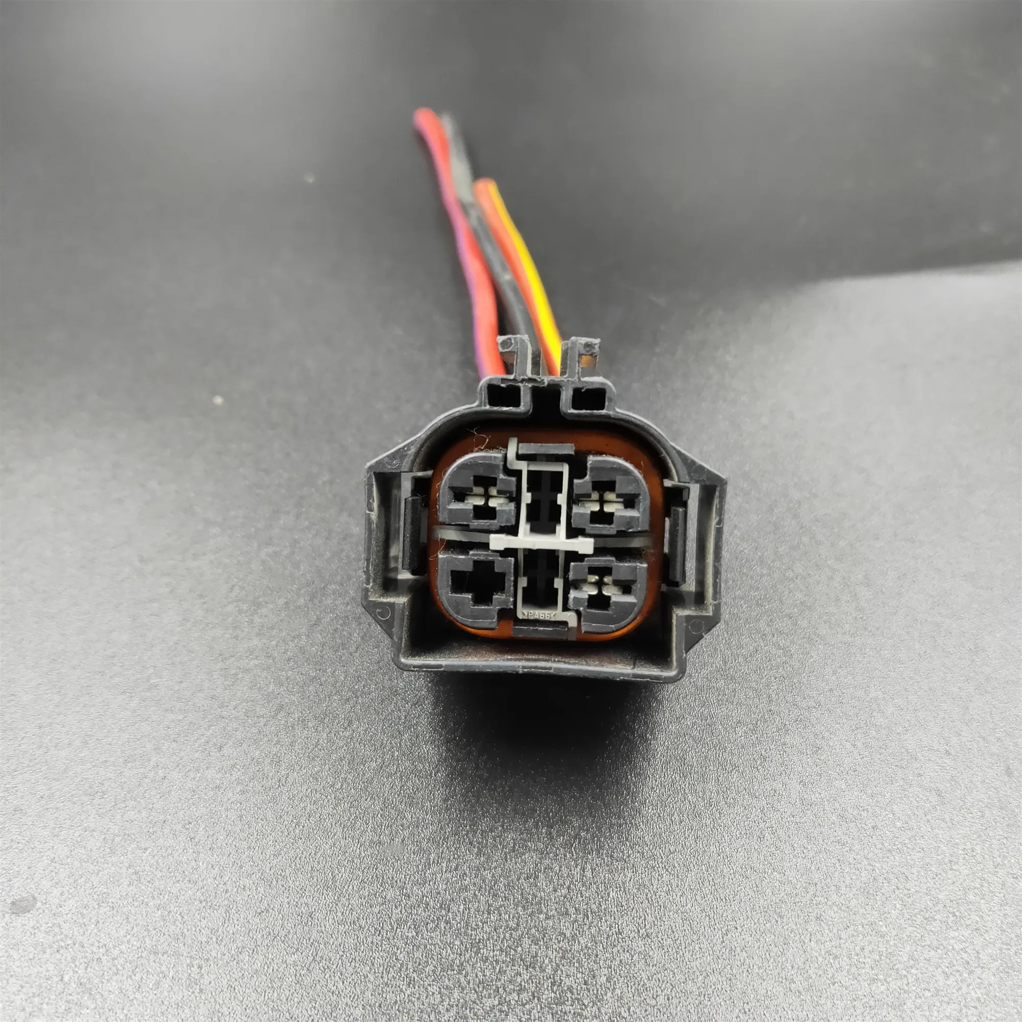 

Электронный Кабель для подключения вентилятора для BMW E39, E87, E83, E70, F18, F02, F25, E65, E66, E60, E46, E90