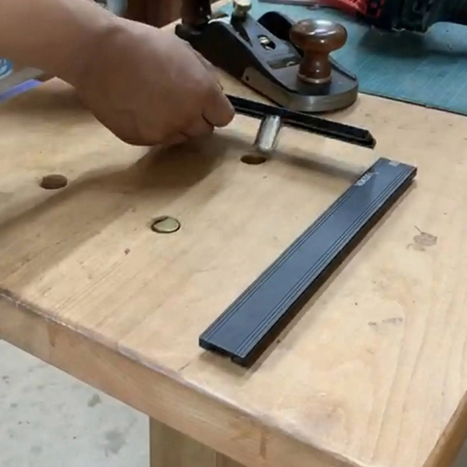 

19/20MM Dog Hole Woodworking Baffle Stainless Steel Adjustable Block Locating Plate Planing Stop Surface Dog Workbench Tool