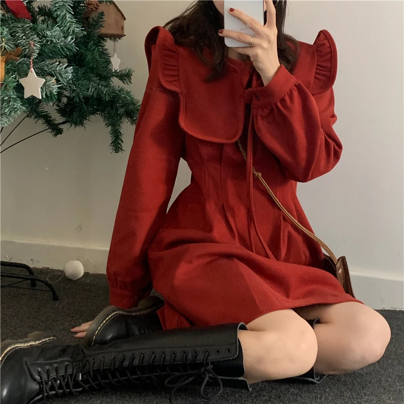 

Western style retro red Christmas Collection female autumn and winter 2021 new style wood ear collar long-sleeved dress