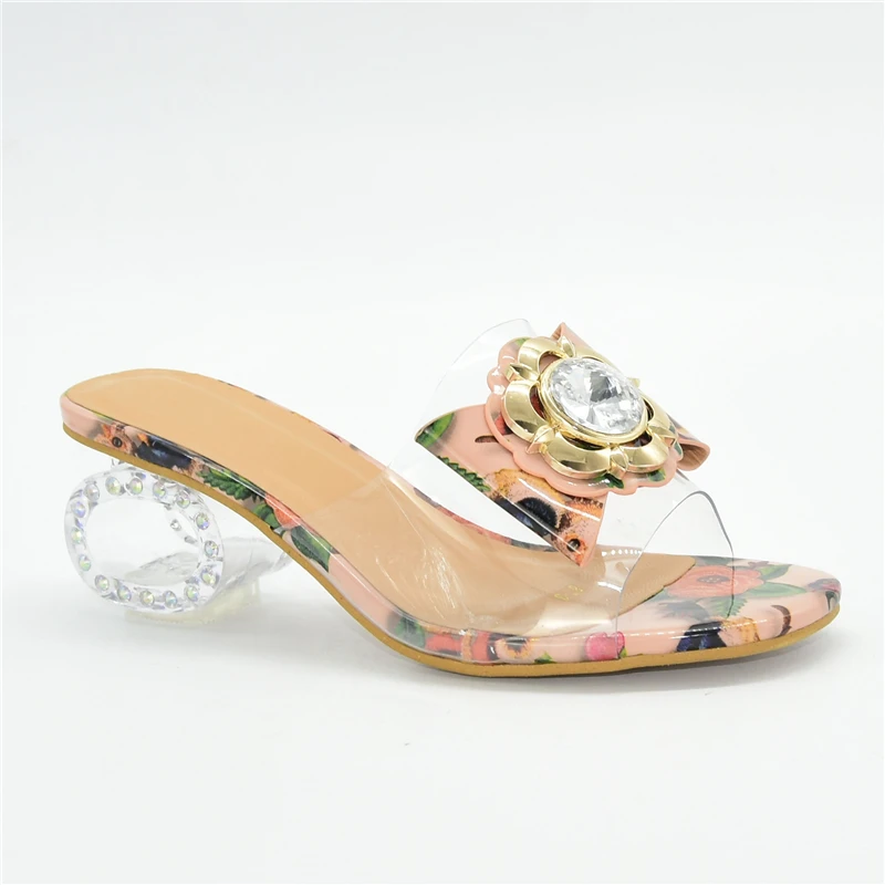 Новинка 2021 г. Женские сандалии зеленого цвета Модные пикантные женские модельные