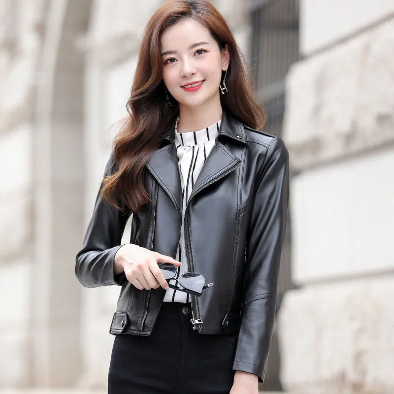 Женская куртка из мягкой искусственной кожи утолщенная теплая уличная черного