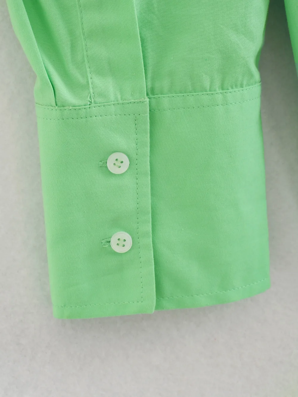 

Autumn New Lapel Collar Women Single Breasted Oversize Shirts Solid Green Loose Long Sleeve Casual Shirts Fashion Tops 2021