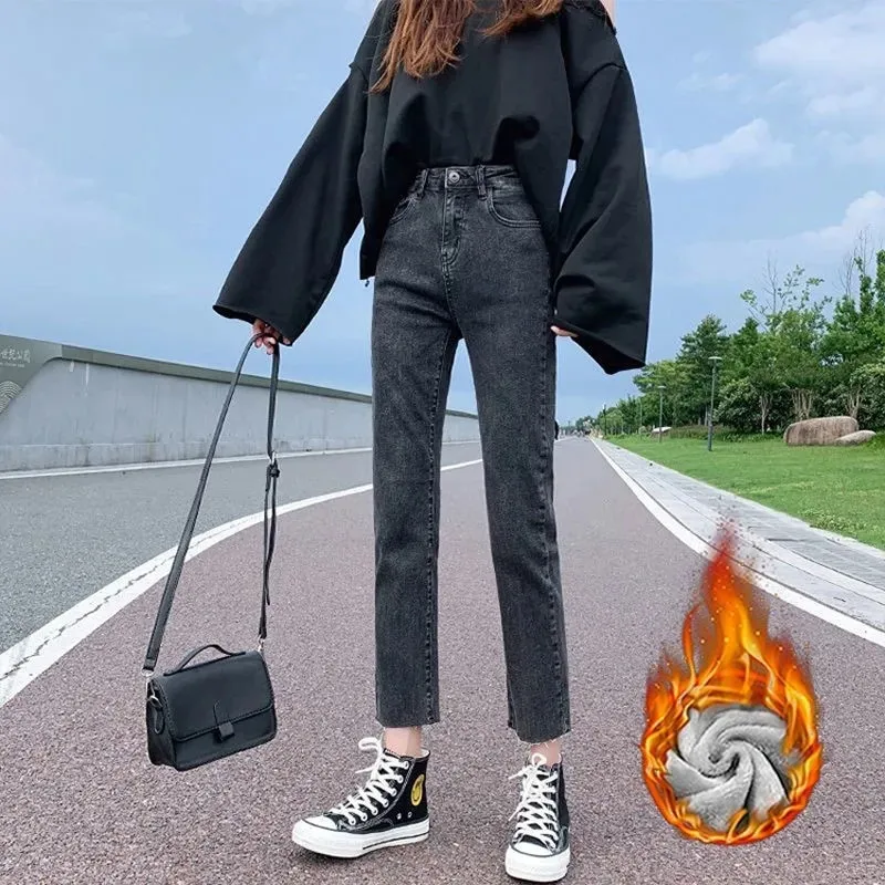 

Fleece Jeans Women's Winter New Solid Color High Waist Button Pockets Thickened Loose Simple Commuter Straight Nine-point Pants