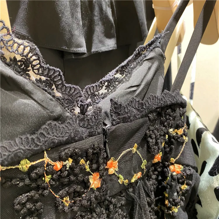 

2021 Spring Summer Flower Embroidered Lace Ladies Small Sling Vest Short Inner Korean New Slimming Tube Pullover Women Tank Top