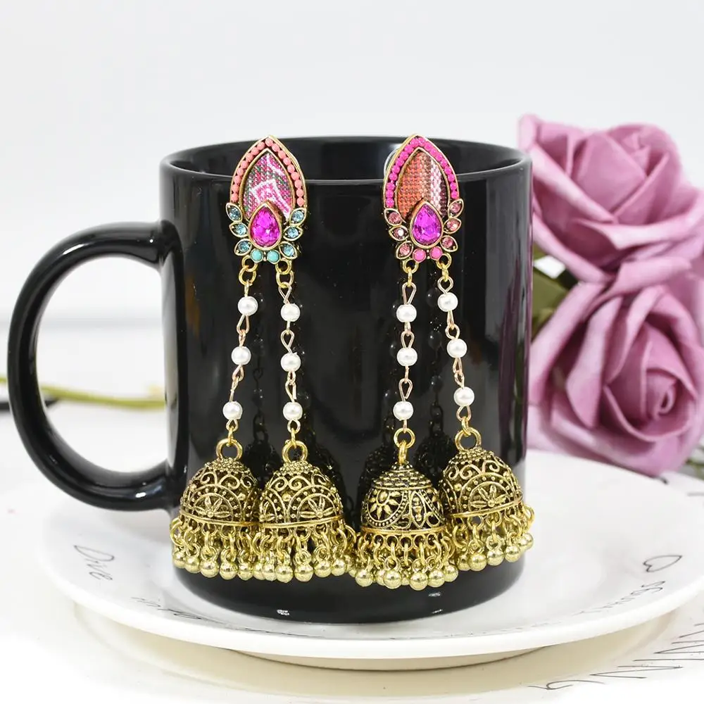 

New Trend Earrings Female Long Temperament high Atmosphere Retro European and American Simple Accessories With Bells.