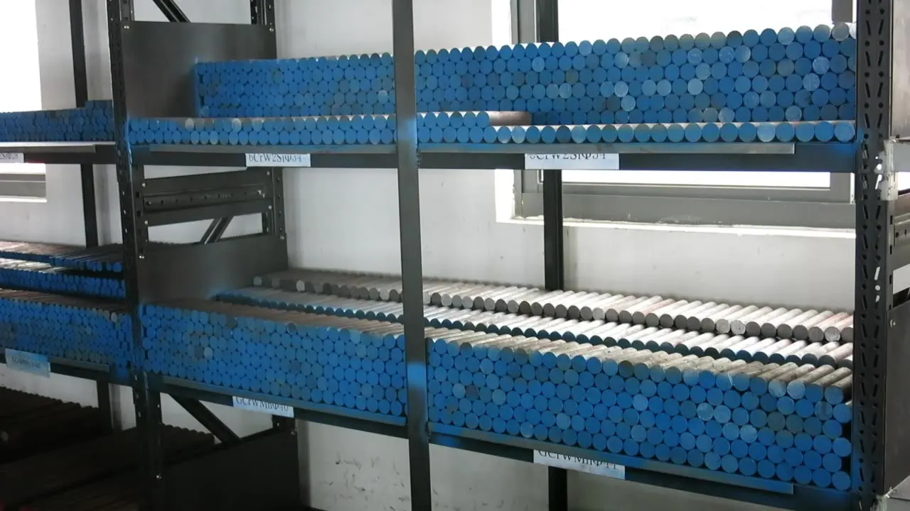 

Punches and die Bearing steel