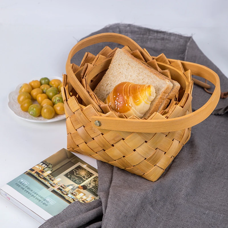 

Japanese Hand-woven Wood Chip Storage Basket Weaving Houseware Fruit Vegetables Basket Picnic Food Box Handle Basket Gift Box