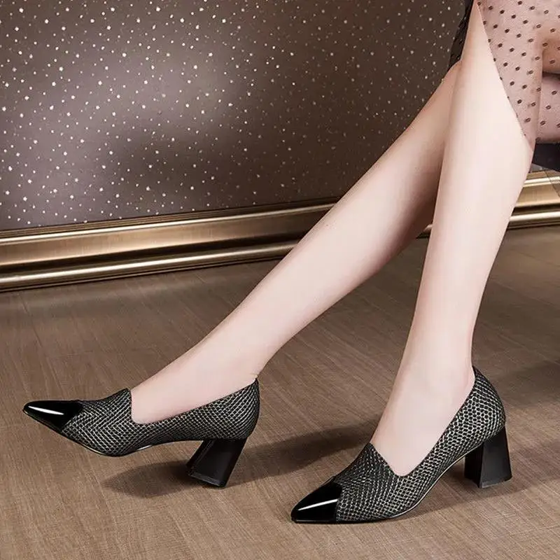 

Women Classic High Quality Black Shining Glitter Spring Slip on Square Heel Pumps Lady Casual Street Party Heel Shoes H9284