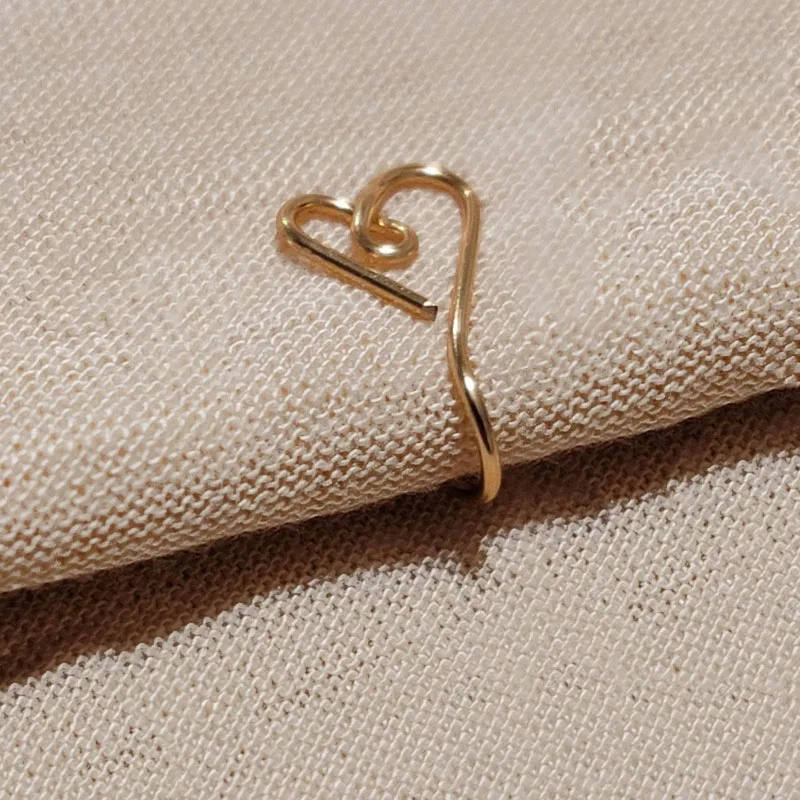 

Heart-shaped Fake Pierced Nose Cuff Copper Nose Ring Jewelry 2021 Chic Gold Silver Tone Nose Clip Ring Also Can Be Ear Cuff