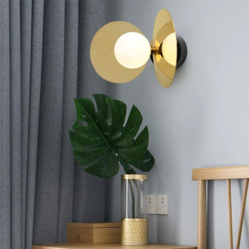 

Creative Glass Ball Led Wall Lights Bedside Lighting Fixtures Living room Wall Lamp Home Wall Sconce G9 LED Bulb Surface Mount