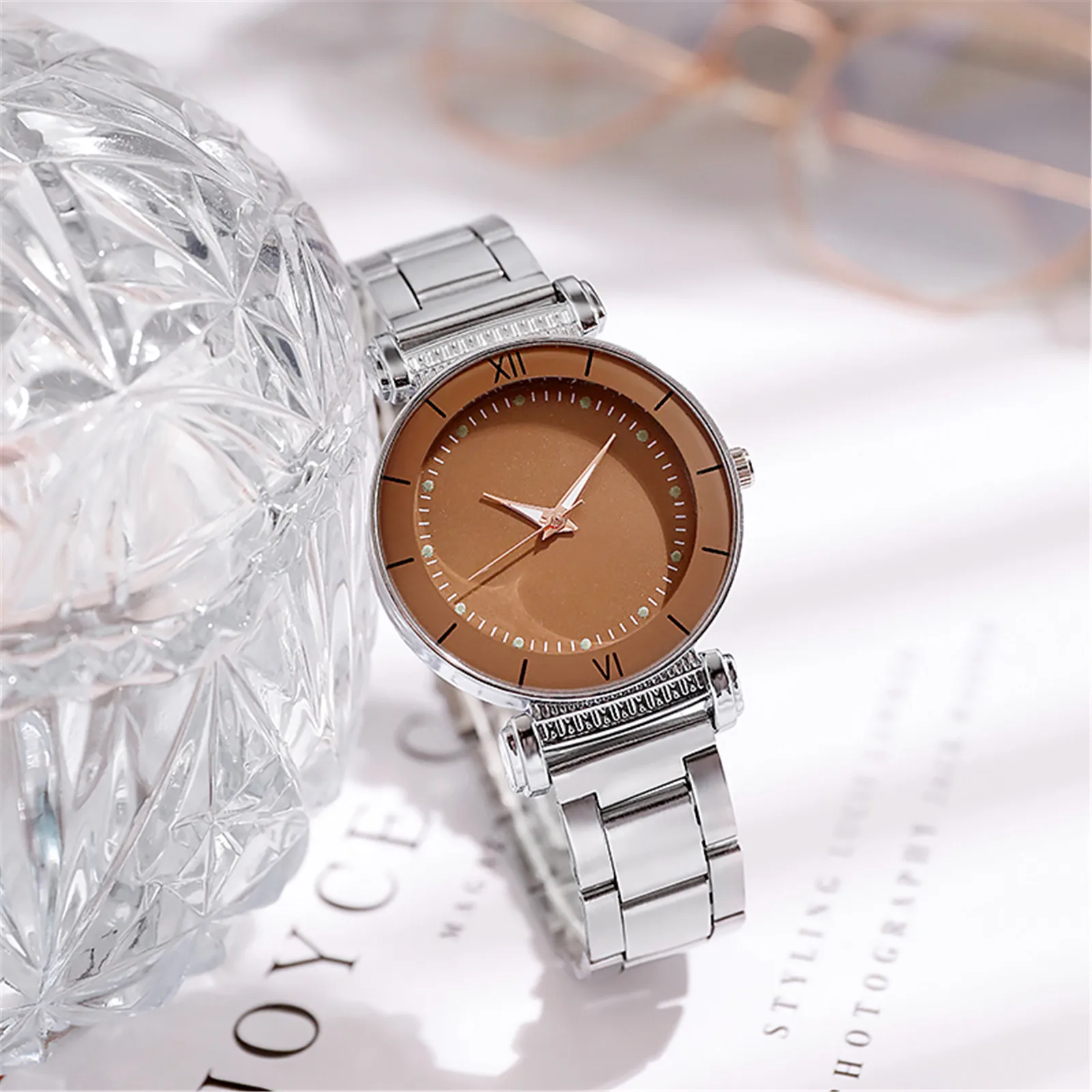 

Nice Fashion Luxury Watches Quartz Watch Stainless Steel Dial Casual Bracele Watches Vogue Wristwatch Ladies Girls Clock Gifts