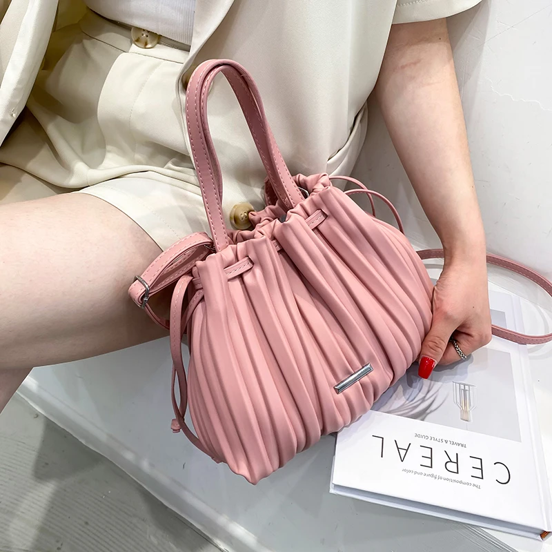 

Folds Design PU Leather Crossbody Shoulder Bags for Women 2021 Summer Handbags and Purses Lady Fashion Branded Bucket Totes
