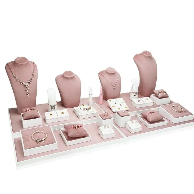 Jewelry display stand pink bust model factory direct shooting necklace bracelet pink paint jewelry display set
