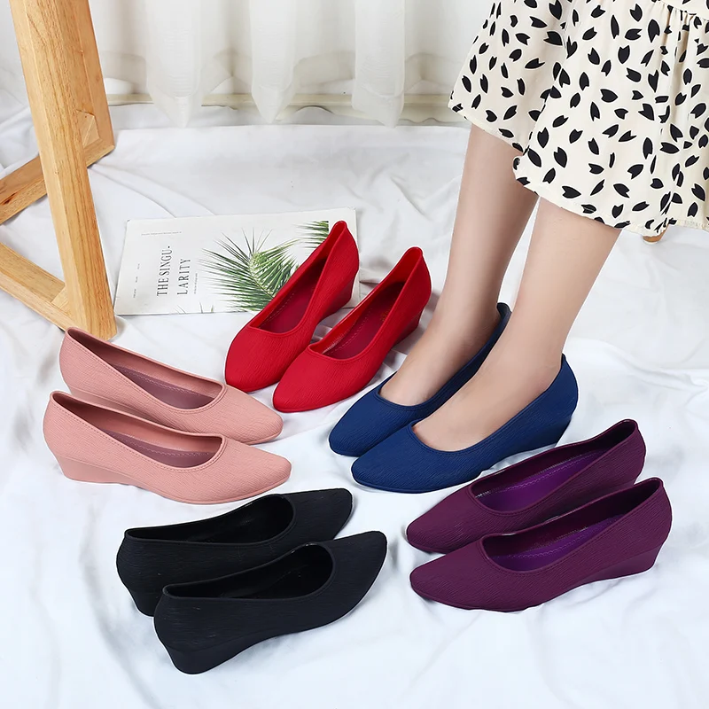 Новинка 2020 нескользящая пластиковая обувь на танкетке водонепроницаемая