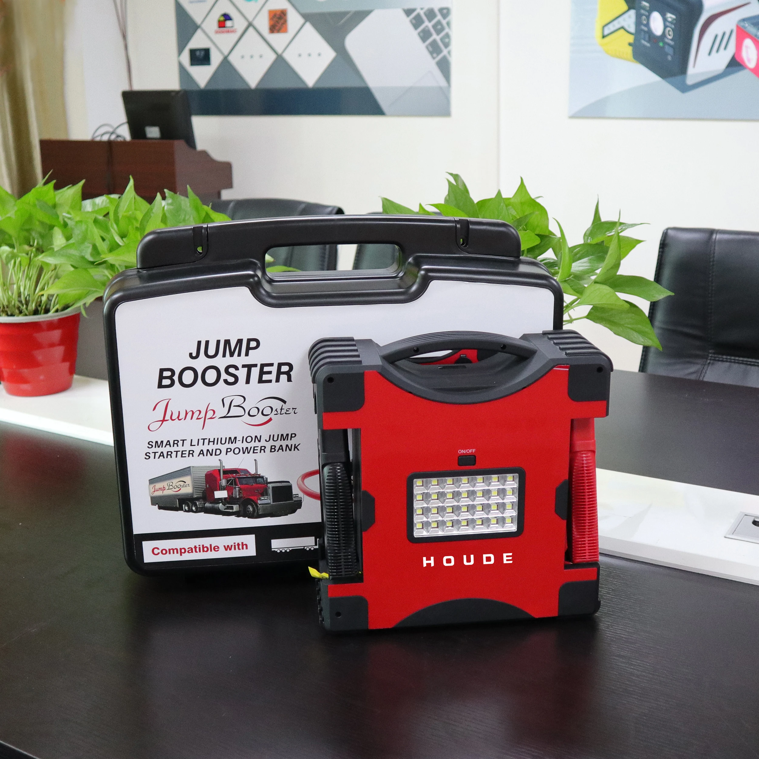 

Car Truck Multi-function Strongest 12V Maximum Capacity Jump Starter Heavy Duty Booster 18V/2A 12V/19V 5V Peak Current 5000A