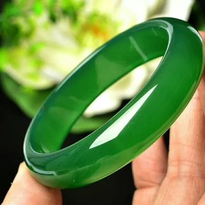 

Zheru Jewelry Agate Chalcedony Green 54-62mm Bracelet Elegant Princess Jewelry For Mom For Girlfriend