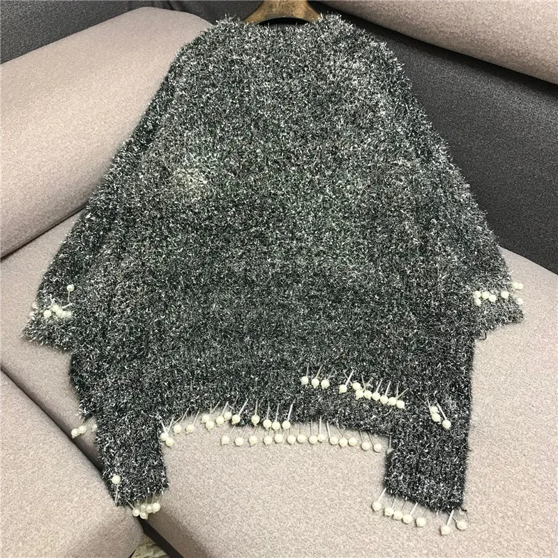 Женский трикотажный пуловер яркий Свободный серебристого цвета с кисточками и