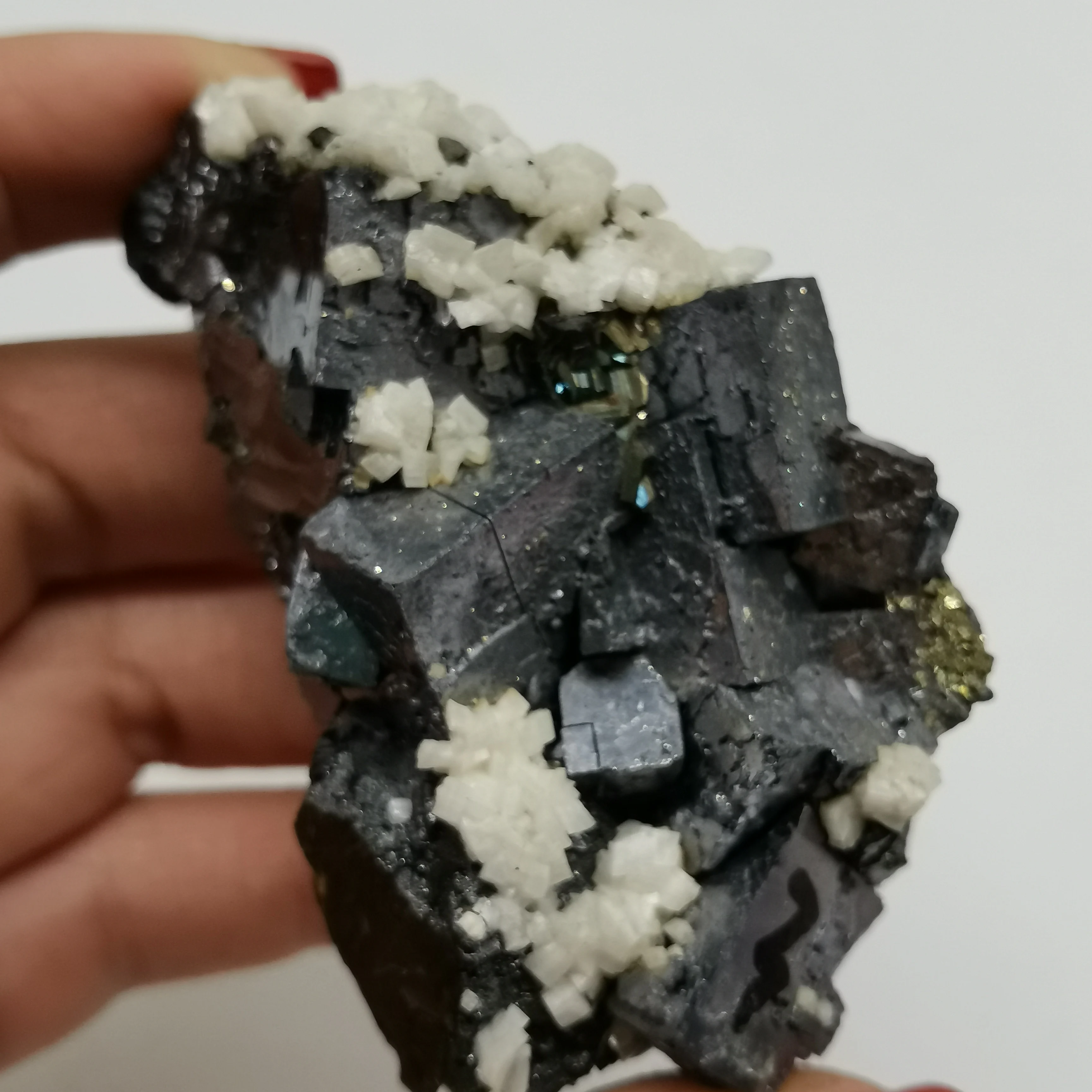 272 г природные целебные специальные минералы белый клоцит Железный халкопирайт