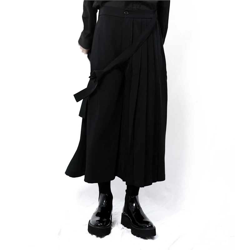 Men's Casual Pants Black Solid Color Casual Simple Wide Leg Skirt Pleated Pants Asymmetric Black Spring And Autumn Casual Pants