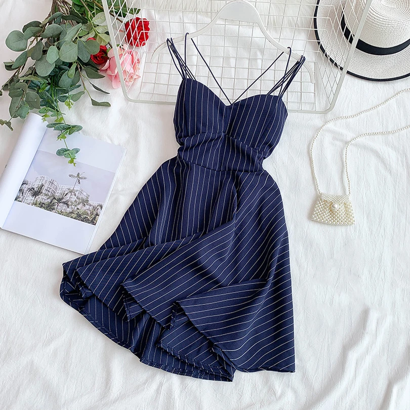 

Taotrees Woman Summer Backless Striped V-neck Chest Pad Thin A-Line Fluffy Big Swing Dress