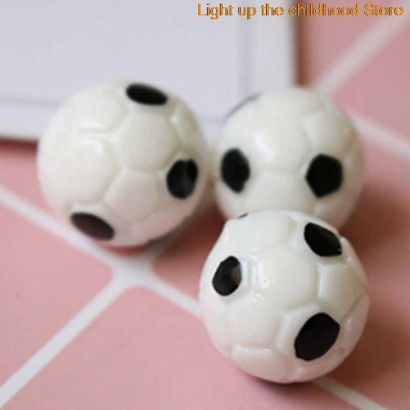 

Wholesale 10PCS 1:12 Dollhouse Miniature Sports Balls Soccer Football And Basketball Decor Doll Accessories Toys
