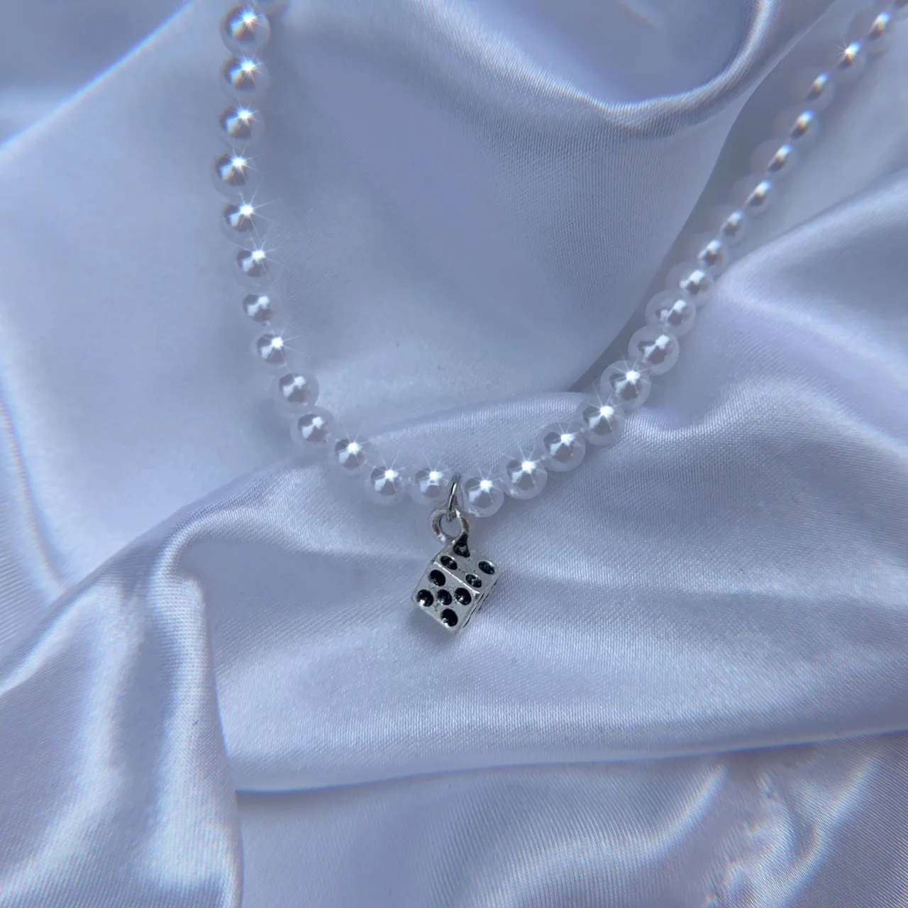 

Fashion Chic Imitation Pearl Chain Collars Chokers For Women Party Jewelry Accessory Punk Geometric Dice Necklaces Pendant femme