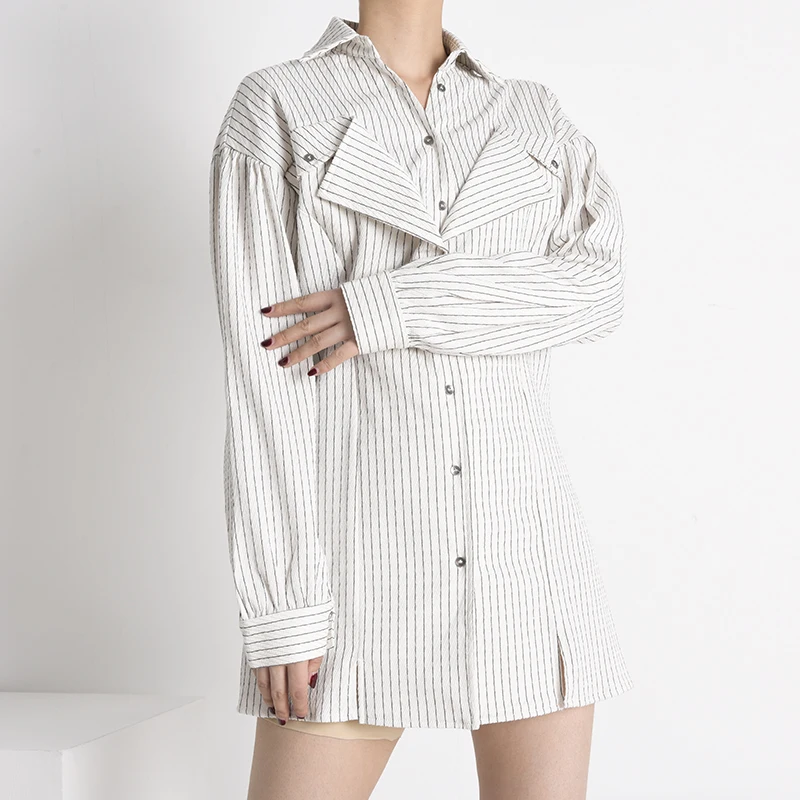 

[EAM] Women White Striped Pleated Stitch Blouse New Lapel Long Sleeve Loose Fit Shirt Fashion Spring Autumn 2021 1Z39800