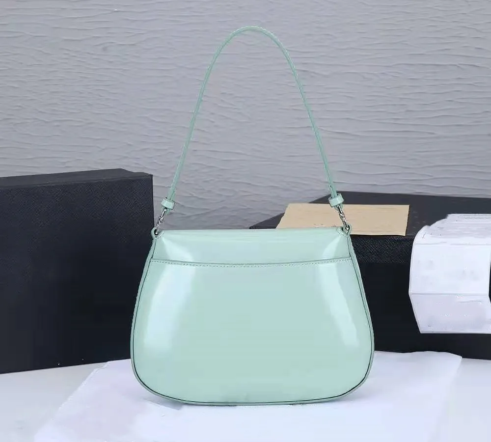 

2021 autumn and winter new ladies handbags calfskin handbags luxury fashion trend goddess underarm bag, Italian brand