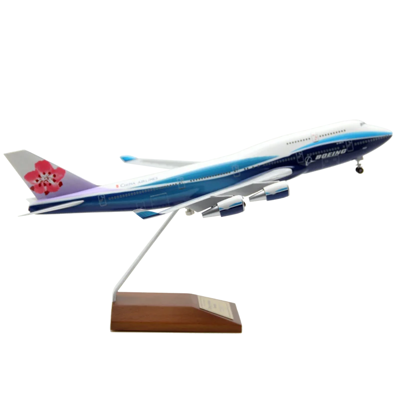 

ABS 1:200 Scale Assembled Aircraft Model Boeing Prototype B747-400 China Airlines Blue Whale with Landing Gear Wooden Base
