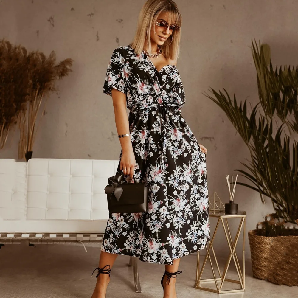 Летний комплект из футболки с короткими рукавами и сексуальное нижнее белье