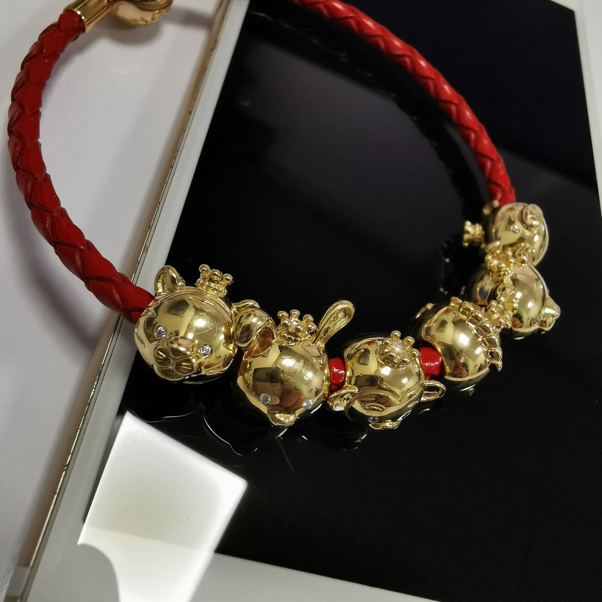 

Vivid Animal Beaded Gold New Year Gifts Bracelet Beaded DIY Accessories