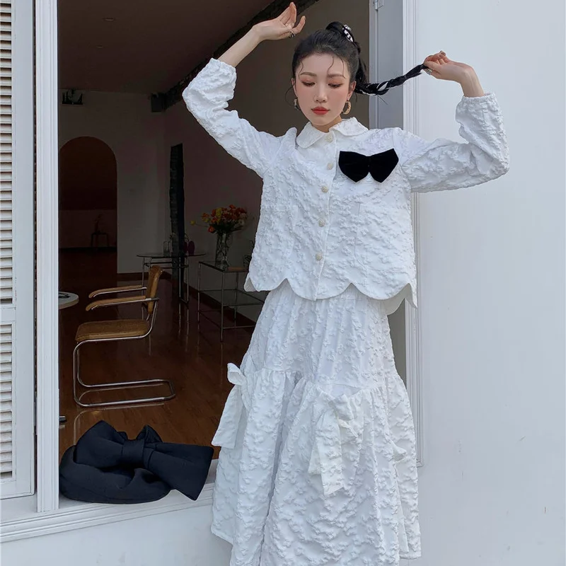 

Korejepo Women 2 Piece Set 2021 Summer New French Sweet Retro White Jacquard Bowknot Three-dimensional Flower Coat Loose Skirt