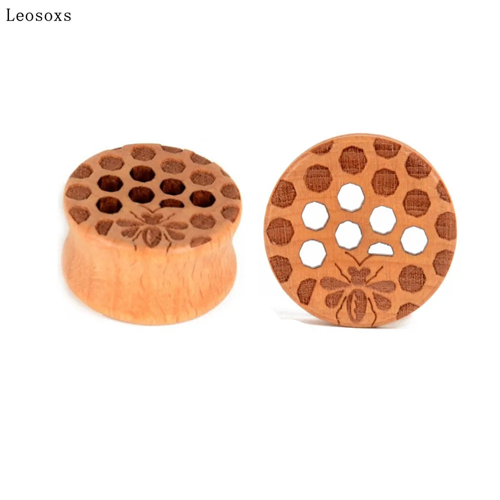 

Leosoxs 2pcs Hot Selling Hypoallergenic Wood Ear Pinna, Wood Honeycomb Mesh Ear Expander, Human Piercing Jewelry